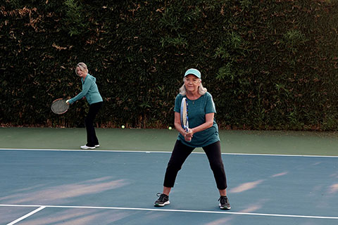 Lifestyle WhiteFemales PlayingTennis